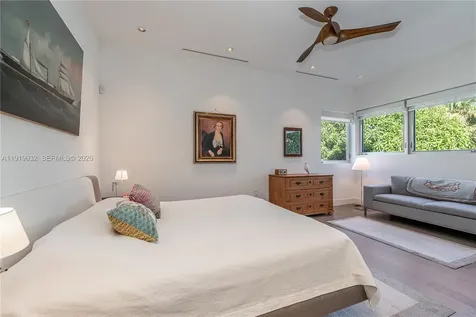 6495 SW 85th Street Miami FL 33143