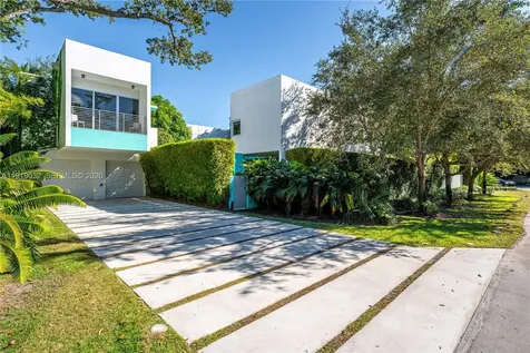 6495 SW 85th Street Miami FL 33143