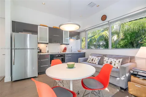 6495 SW 85th Street Miami FL 33143