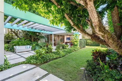 6495 SW 85th Street Miami FL 33143
