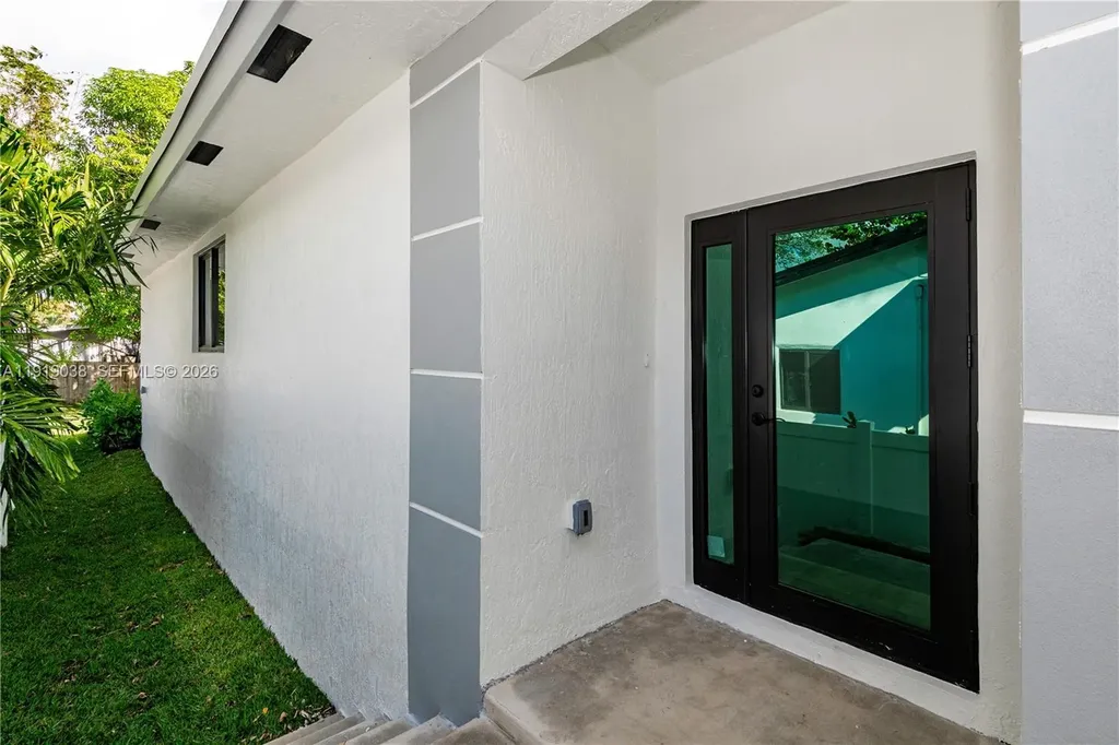 745 NE 36th Street Fort Lauderdale FL 33334