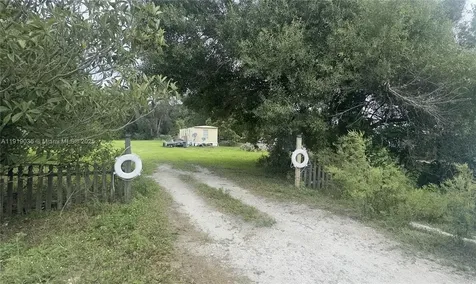 2834 W Us Highway 27 Clewiston FL 33440