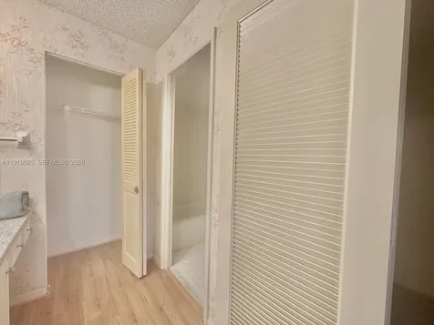 3800 S Ocean Drive Hollywood FL 33019