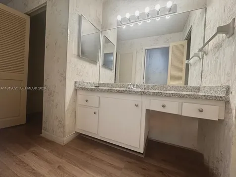 3800 S Ocean Drive Hollywood FL 33019