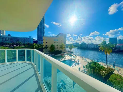3800 S Ocean Drive Hollywood FL 33019