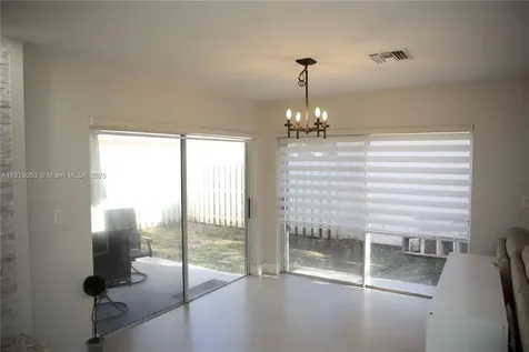 9828 NW 2nd Street Plantation FL 33324