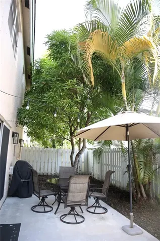 9828 NW 2nd Street Plantation FL 33324