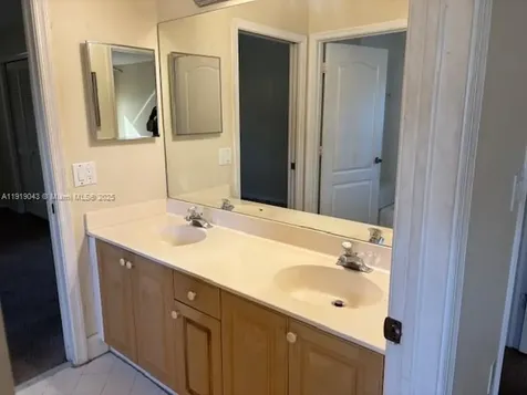 4871 NW 65th Avenue Lauderhill FL 33319