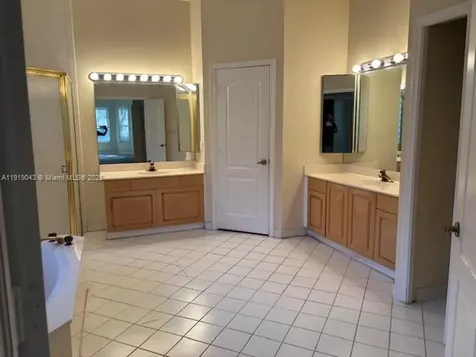 4871 NW 65th Avenue Lauderhill FL 33319