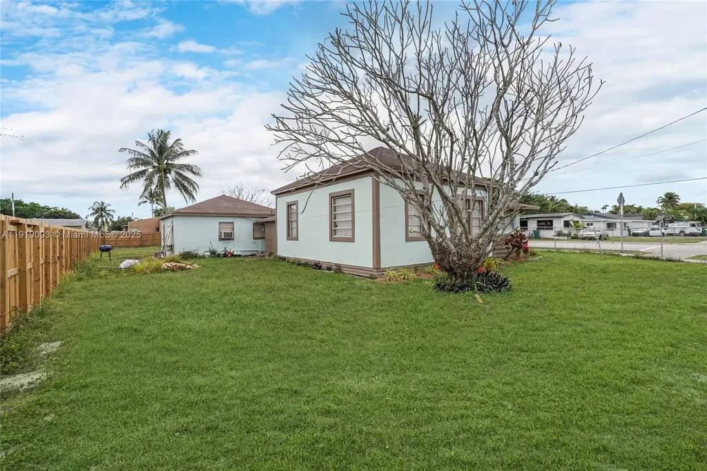 145 NW 6th Avenue Florida City FL 33034