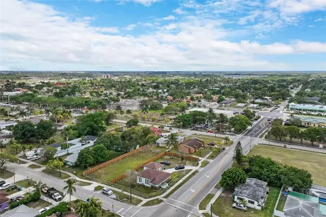 145 NW 6th Avenue Florida City FL 33034