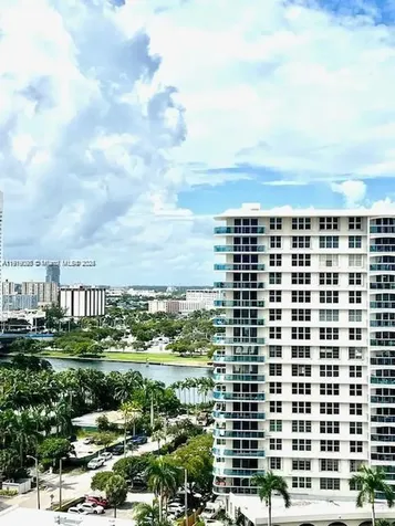 3801 S Ocean Drive Hollywood FL 33019