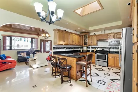 348 NE 118th Street Miami FL 33161