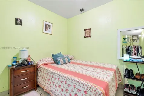348 NE 118th Street Miami FL 33161