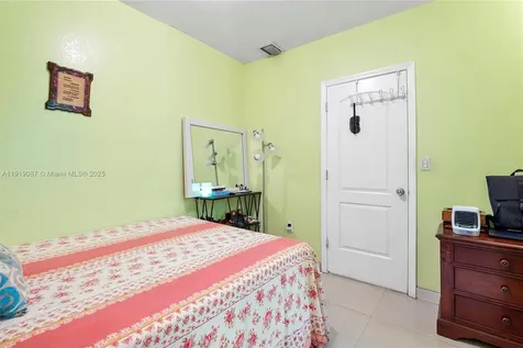 348 NE 118th Street Miami FL 33161