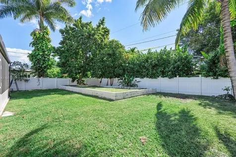 348 NE 118th Street Miami FL 33161