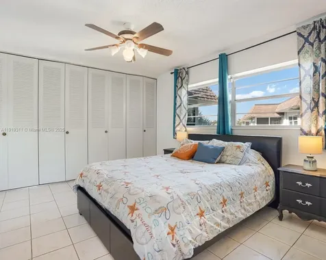 4705 NW 35th Street Lauderdale Lakes FL 33319