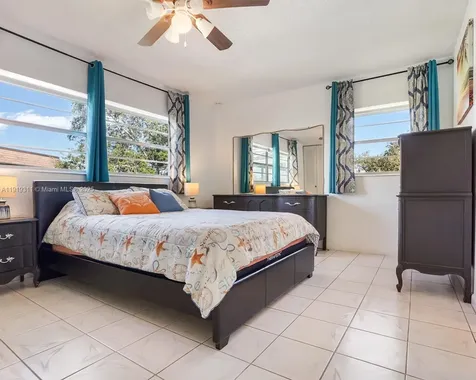 4705 NW 35th Street Lauderdale Lakes FL 33319