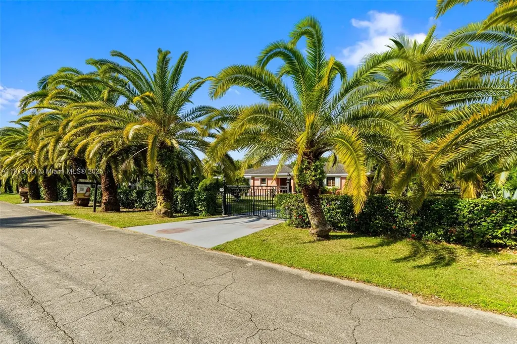 19511 SW 214th Street Miami FL 33187