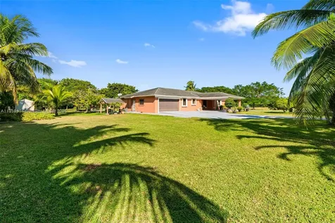 19511 SW 214th Street Miami FL 33187