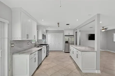 6255 SW 62nd Court South Miami FL 33143