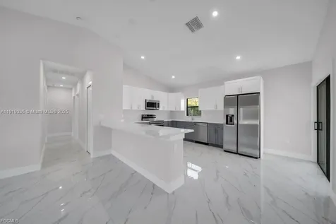 644 Woodcrest Drive Lehigh Acres FL 33972