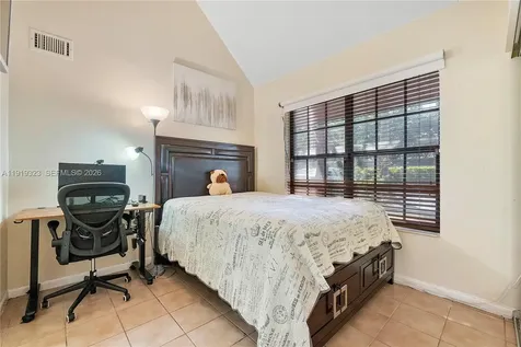 3413 S Atlanta Drive Hollywood FL 33021