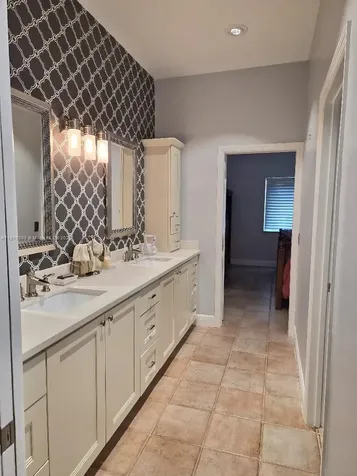 7685 SW 154th Street Palmetto Bay FL 33157