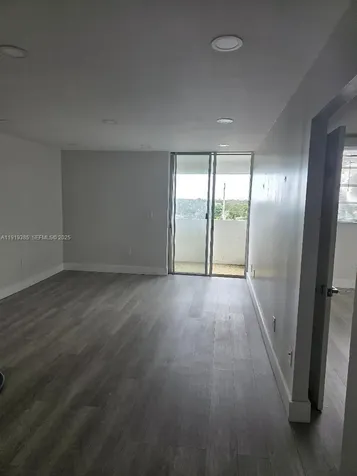 5050 NW 7th Street Miami FL 33126