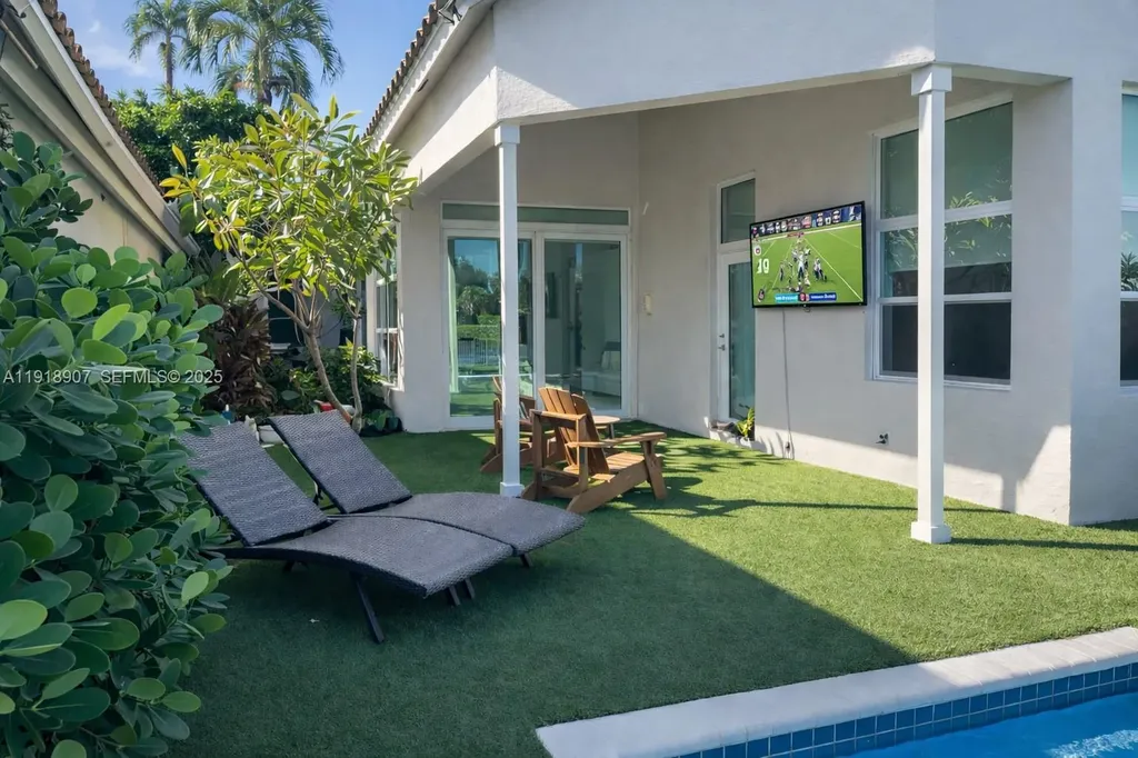 6626 NW 25th Avenue Boca Raton FL 33496