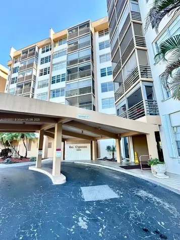 1200 Saint Charles Place Pembroke Pines FL 33026