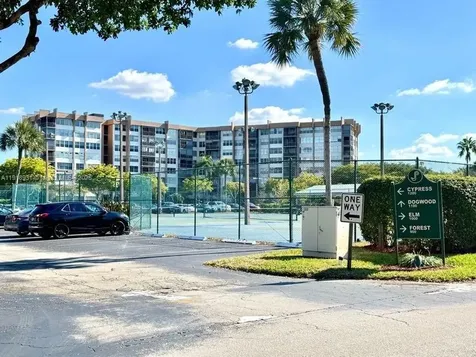 1200 Saint Charles Place Pembroke Pines FL 33026
