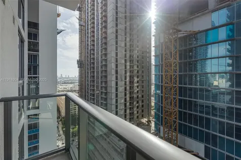 11 NE 6th Street Miami FL 33132