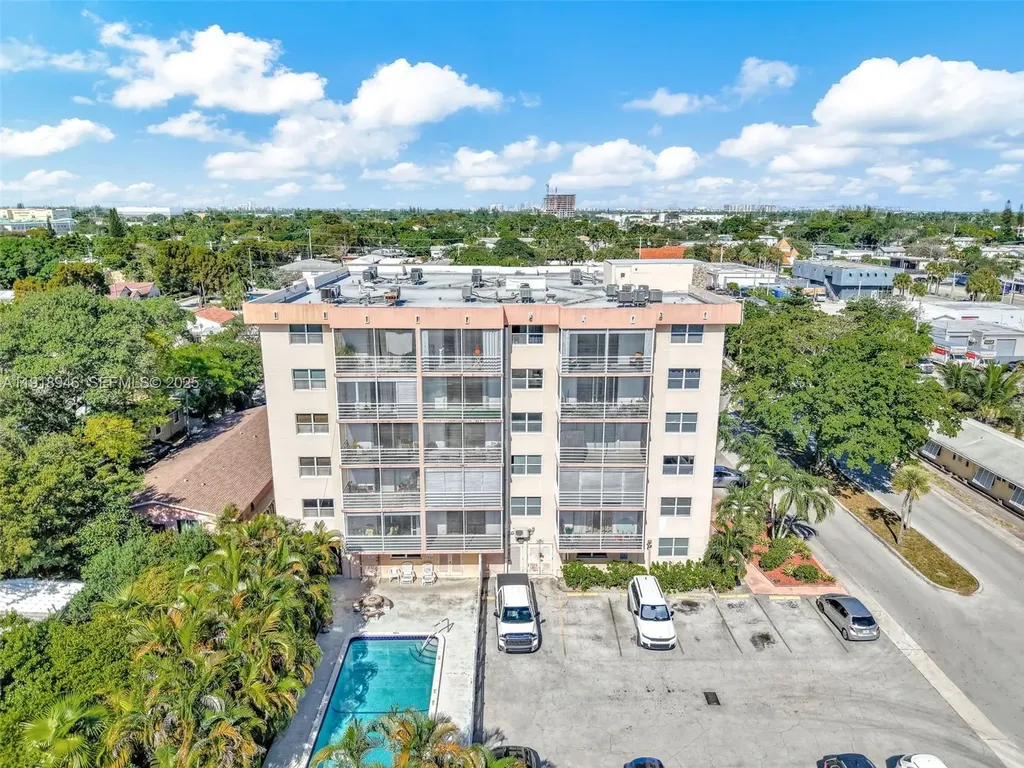 1830 Dixieanna Street Hollywood FL 33020