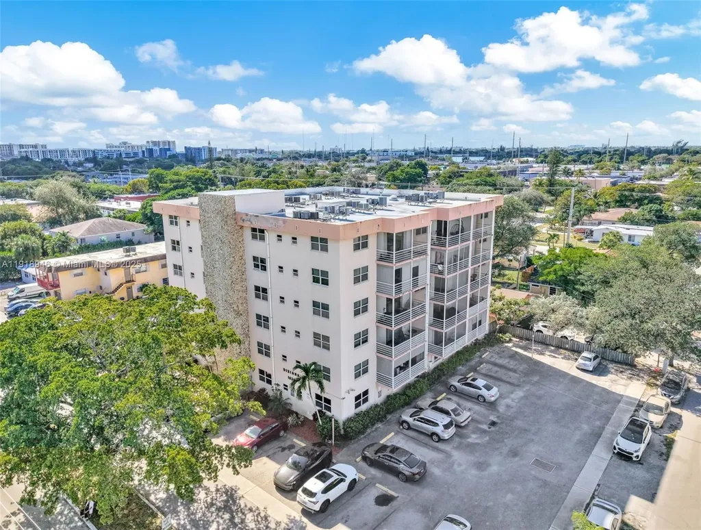 1830 Dixieanna Street Hollywood FL 33020
