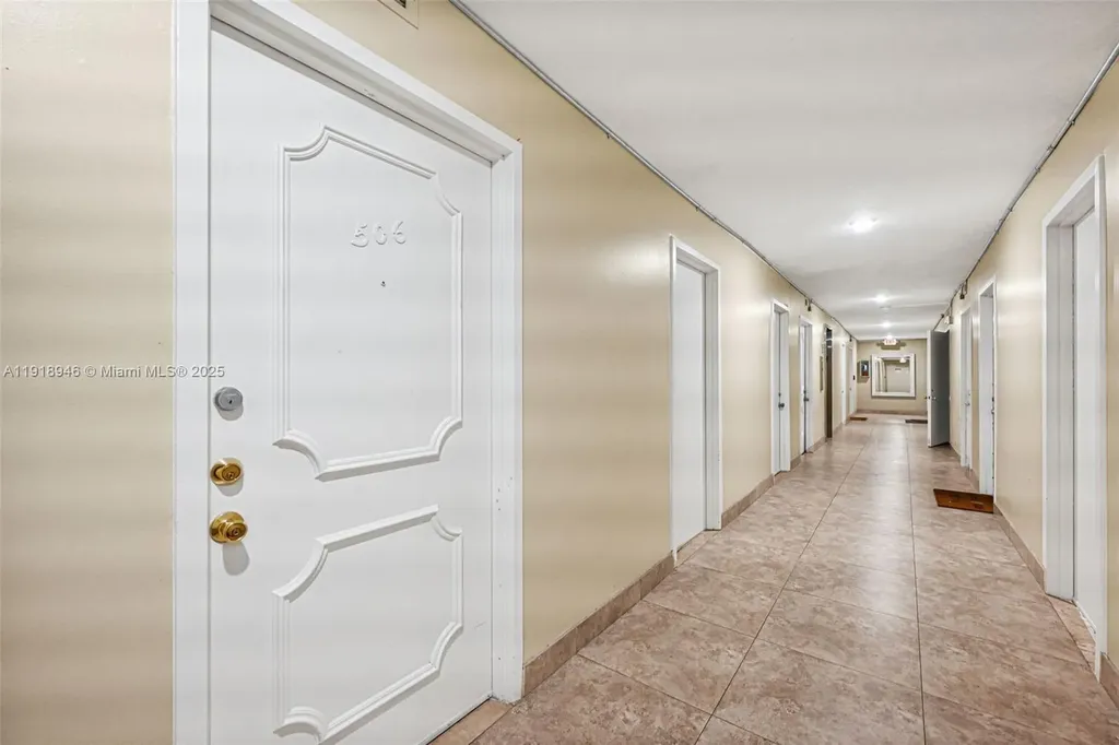 1830 Dixieanna Street Hollywood FL 33020