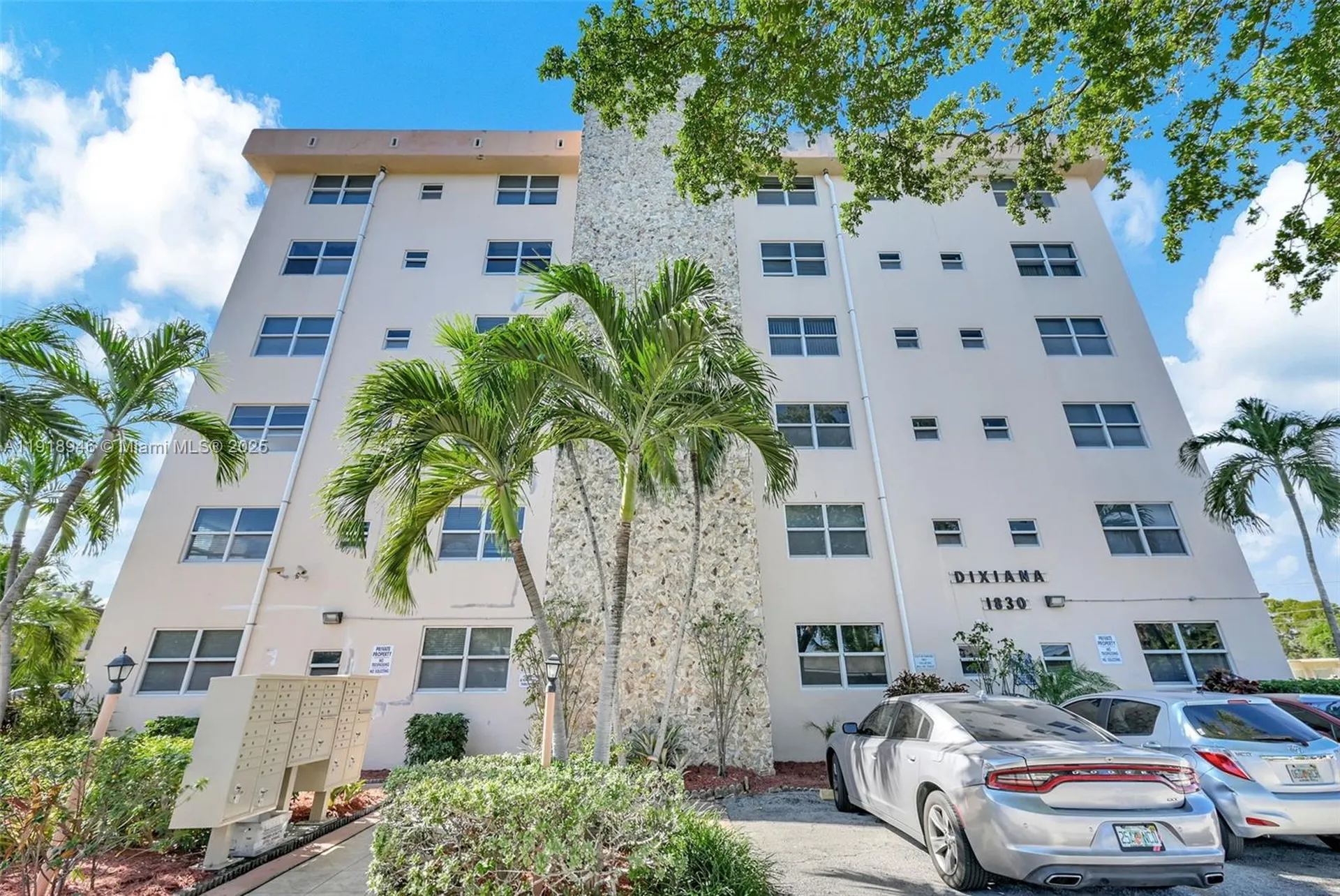 1830 Dixieanna Street Hollywood FL 33020