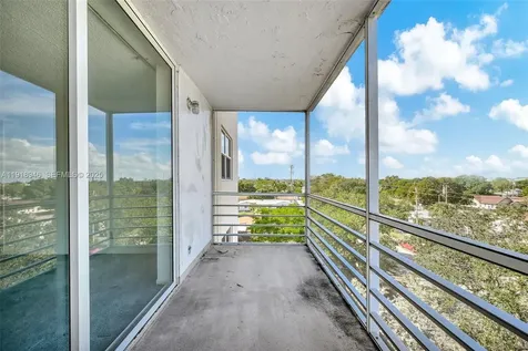1830 Dixieanna Street Hollywood FL 33020