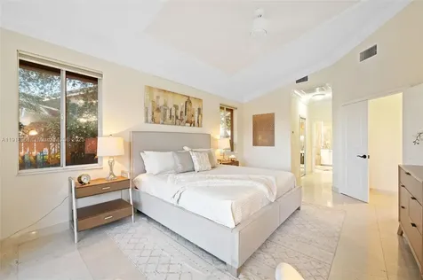3058 Lakewood Drive Weston FL 33332