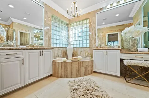 3058 Lakewood Drive Weston FL 33332