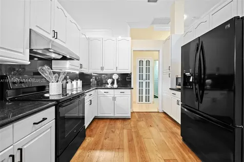 3058 Lakewood Drive Weston FL 33332