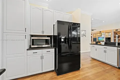 3058 Lakewood Drive Weston FL 33332