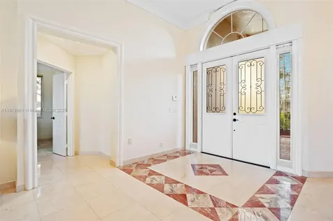3058 Lakewood Drive Weston FL 33332