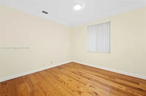 3058 Lakewood Drive Weston FL 33332