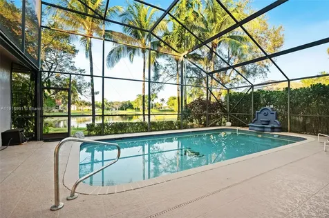 3058 Lakewood Drive Weston FL 33332
