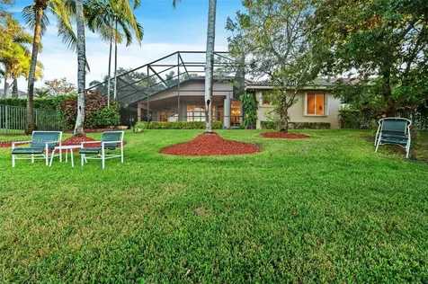 3058 Lakewood Drive Weston FL 33332