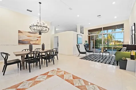 3058 Lakewood Drive Weston FL 33332