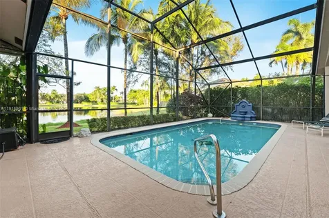 3058 Lakewood Drive Weston FL 33332