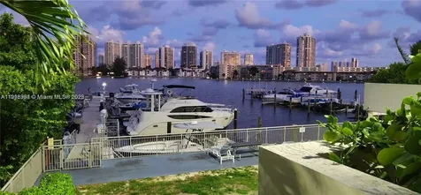 18021 Biscayne Boulevard Aventura FL 33160
