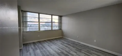 18021 Biscayne Boulevard Aventura FL 33160